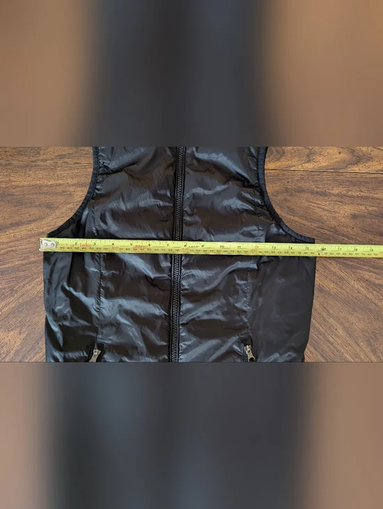 Lululemon | Layer Up Vest, Reversible Black Vest, Size 2 - Picture 9 of 14